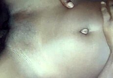 Adolescente africaine 18+ chatte rasée serrée baisée dur !