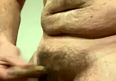 Aprecio explorar cultura gay y arte relacionado con penes