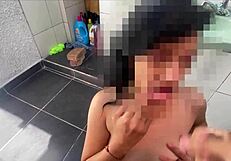 Waarom dwingt mijn perverse stiefvader zijn vieze lul in me tot ik slik?