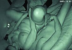 家庭关系展开，亚洲业余在家处理巨屌