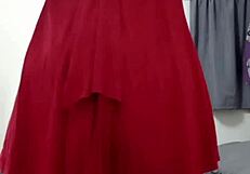 大奶金发女在业余视频中展示多汁穿孔乳头和拉伸逼洞