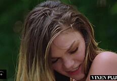 Волосатая сексуальная девчонка 18+ шлюха сосет огромный член и получает грубый трах в пизду