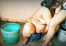 Деси мамки жестко ебут мальчиков в ванной!