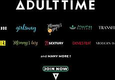 Еј, јеси ли видео овакав дивљи генгбенг? Секси бујна стриптизета Китана Монтана пали све!