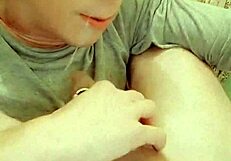 Hé Julia, je zelfzuigen met sperma in mond is waanzinnig heet!