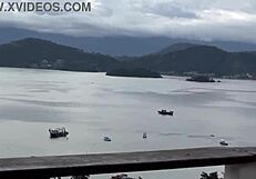 黑人夫妻的冒险，给我们在海滩认识的陌生人搭便车，目的地是我们家，Bruninha冲浪女孩