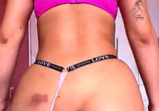 Ex latina danse et twerke avec son gros cul