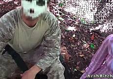 בחור מוסלמי ונערה ערבית 18+ מזיינים קשה בפעם הראשונה