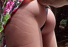 Я одержим, глядя, как он сосет эту секс-игрушку после улицы