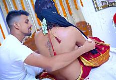 Újonnan házas sógornő baszva a sógor által bekötött szemmel teljes kerekded akcióban