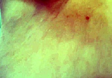 Le rôleplay de géantess de Dawnskye revient avec son énorme cul poilu en collants et talons