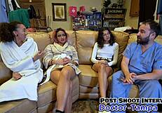 Dr. Tampa dělá Genesis první gyno prohlídku na Floridě