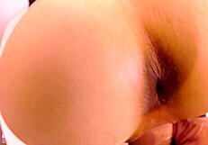 와, 내 야한 일본 의붓딸이 세게 타는 거 봐! 어떻게 받아?