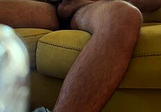 Hemmelig onani fører til stærk ægte orgasme