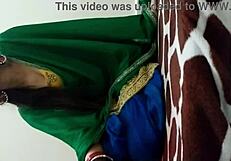 Mujhe lund chusna pasand hai in HD Hindi anal