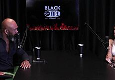 Morena在说讨厌剃毛后展示毛茸茸阴部和屁股，被朋友评判，从俄罗斯人吞精液，在沙特被禁 - Bibi Hourani