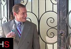 Questa brunetta stupenda si fa scopare duro in ogni posizione!