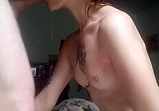 Обучих тази латиноамериканска кучка да дълбоко гърло и да гълта всяка капка сперма