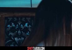 למה הדוד החורג המפותל רוצה סקס משולש עם חורגת וחורגת?