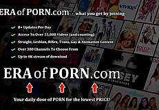 Ta ciężarna MILF uwielbia wielkiego kutasa sąsiada!