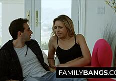 Glej Carmen Caliente twerk in dobi jebano od Jake Adamsa ker je kurba?