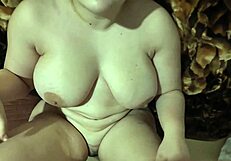 Iranska devojka velikim dupetom i mokrom pičkom vodi ljubav nežno sa ljubavnikom