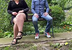 Zboczona macocha kocha dawać brudne prezenty swojemu pasierbowi