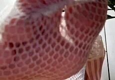 Jalkojen fetissi-emäntä Elza Koms tarjoaa rahallisia dominointisessioita