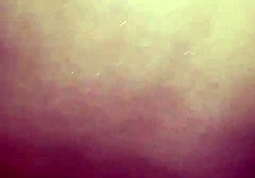 Куколд балдеет, глядя как жену моют и ебут черный хуй