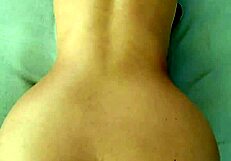 كان لدي مغامرة صباحية فاحشة مع قنبلة كبيرة المؤخرة